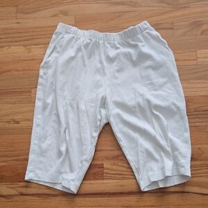 Women's White Casual Pull On Shorts